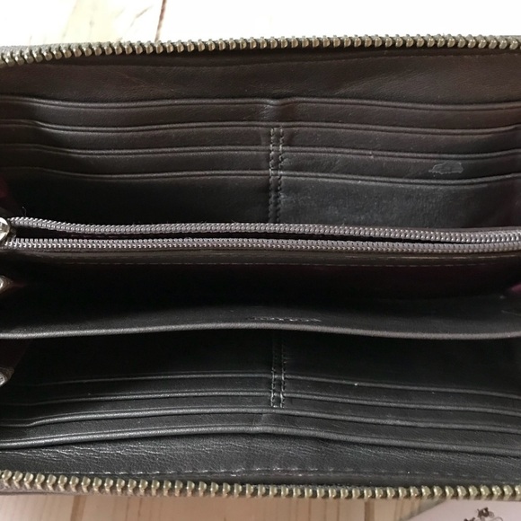 Coach Zoe Wallet - Picture 4 of 4